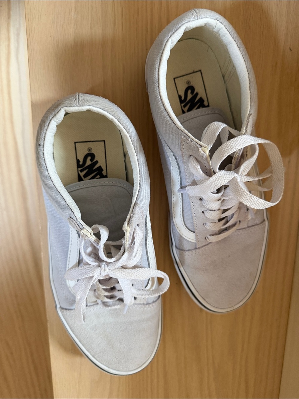 Vans - Picture 3 of 6